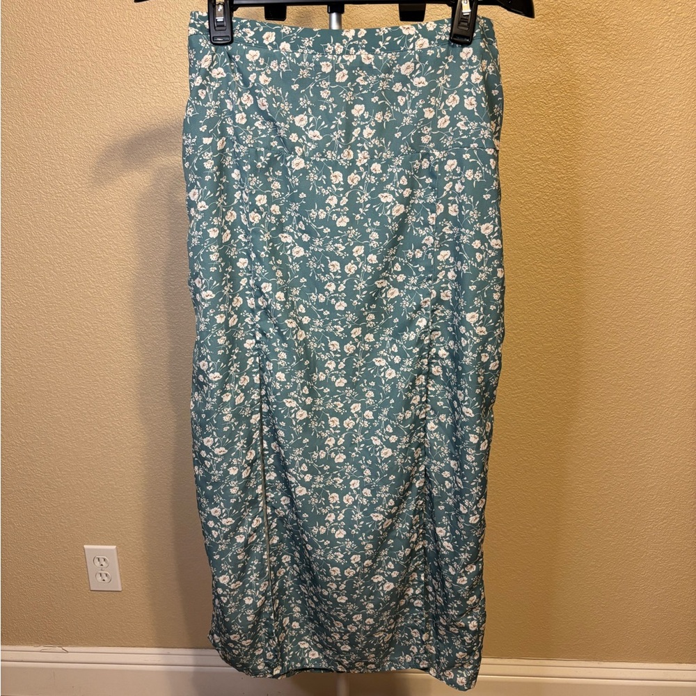 Nasty Gal Y2K Blue Floral Cottagecore Maxi Skirt Size 8‎